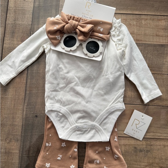 Rachel Zoe Other - Rachel Zoe 4 Piece Floral Outfit Set 3-6 Months White Brown Bodysuit